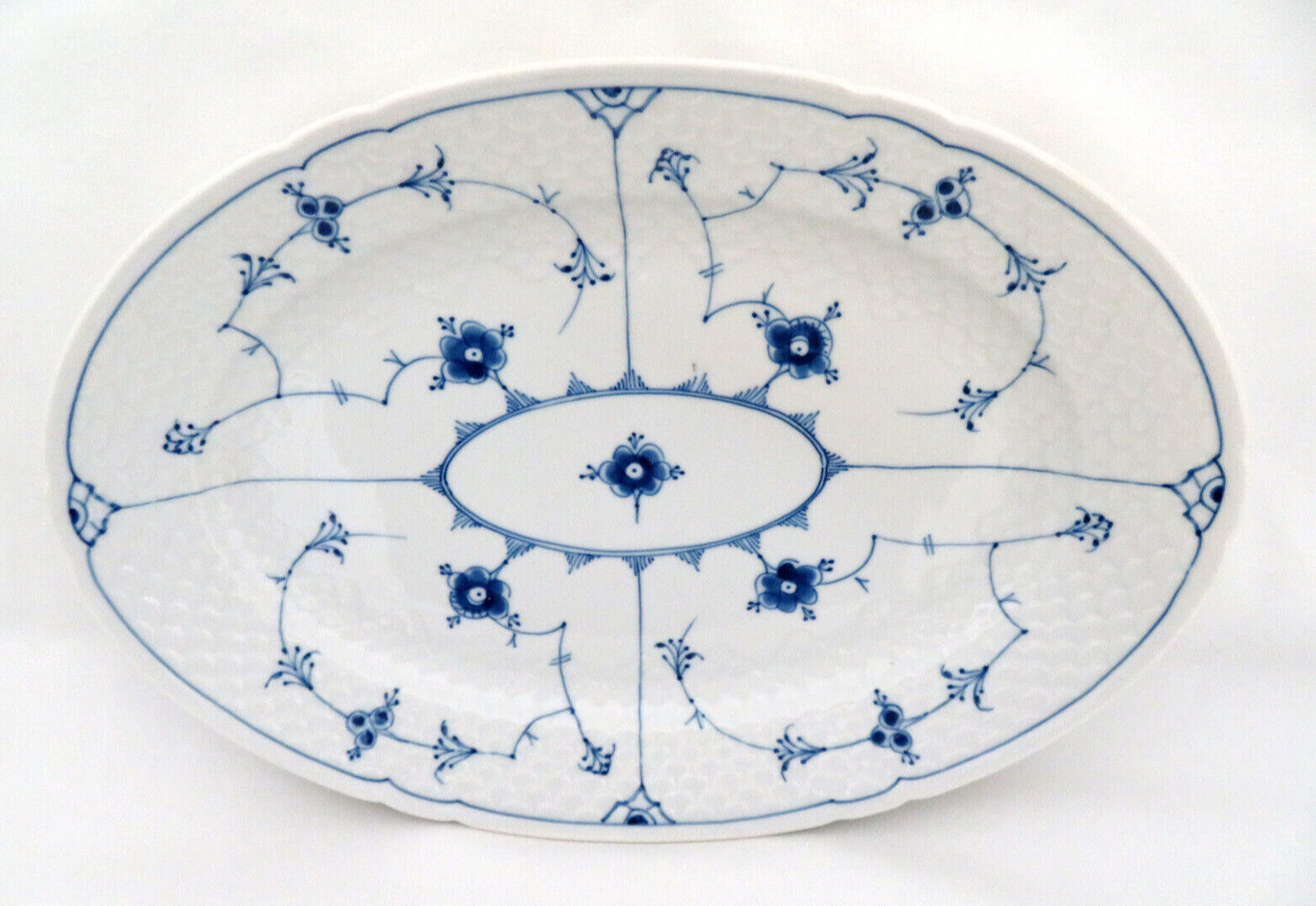 Bing & Grondahl Denmark Copenhagen Blue Traditional Oval Platter 13 1/2\