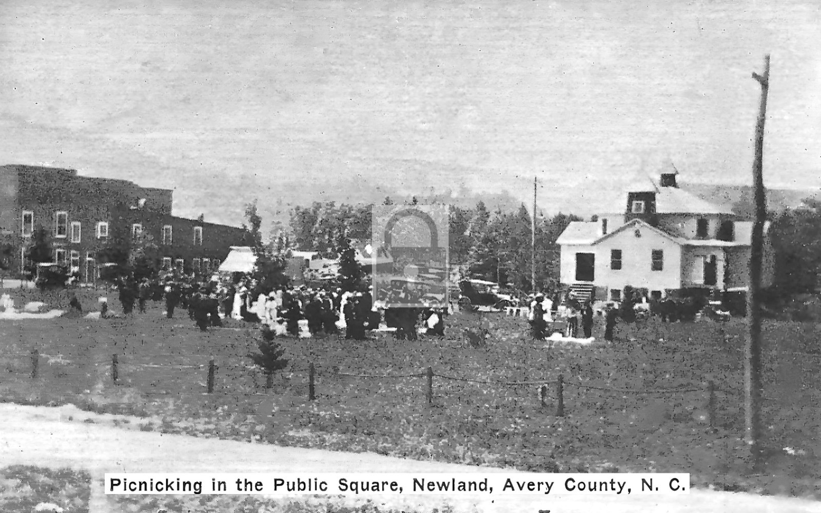 Picnicking Public Square Avery County Newland North Carolina NC - Reprint