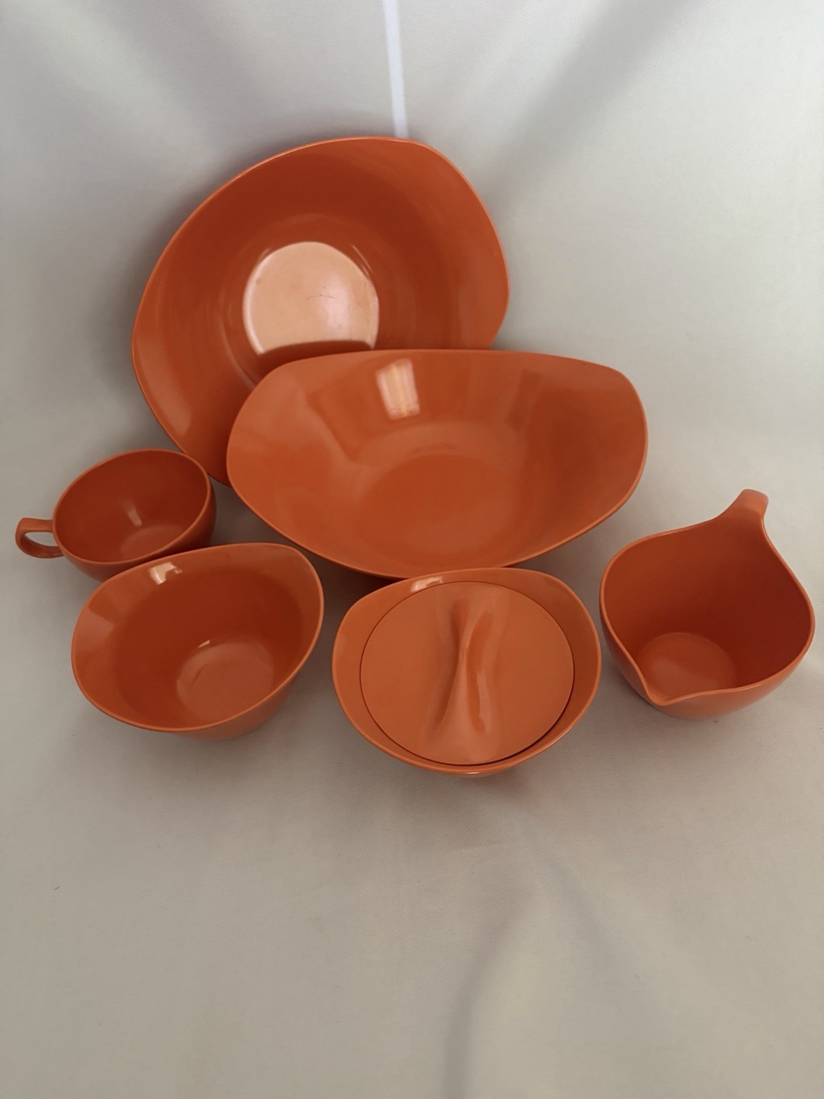 Vtg Melamine Coral Persimmon Oneida Serving Bowls Sugar Creamer 6 pc