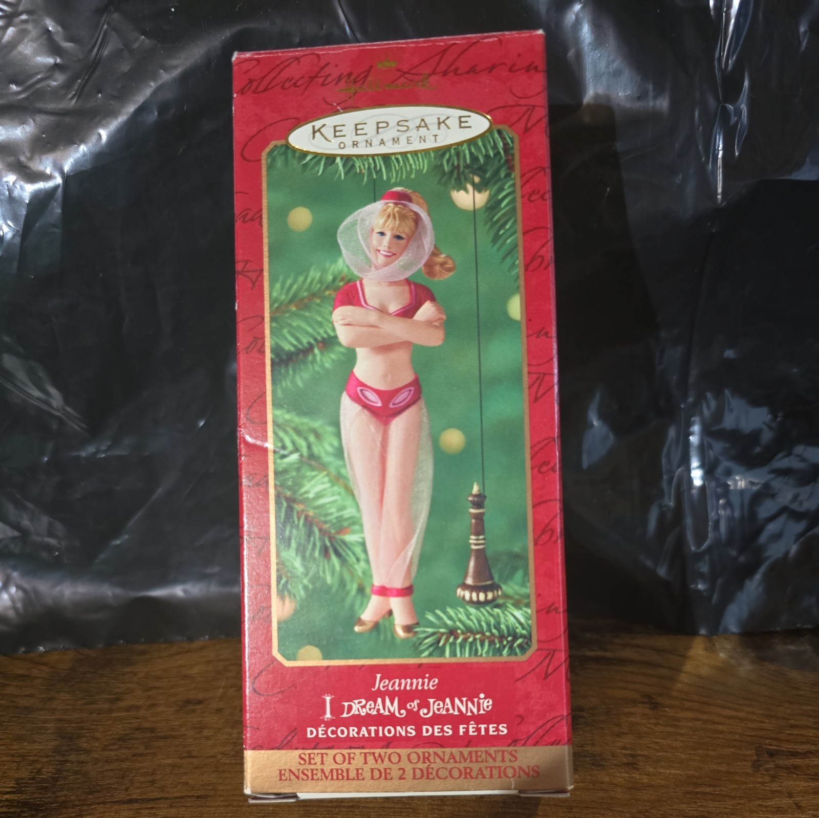 I Dream of Jeannie 2000 Hallmark Keepsake Ornament I Dream of Jeannie 2000 Hallmark Keepsake Ornament