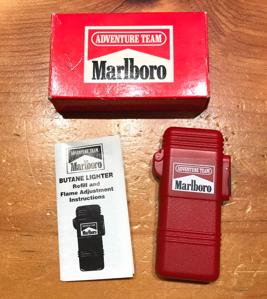 CLASSIC RED MARLBORO BUTANE LIGHTER - ADVENTURE TEAM - ORIGINAL BOX CLASSIC RED MARLBORO BUTANE LIGHTER - ADVENTURE TEAM - ORIGINAL BOX