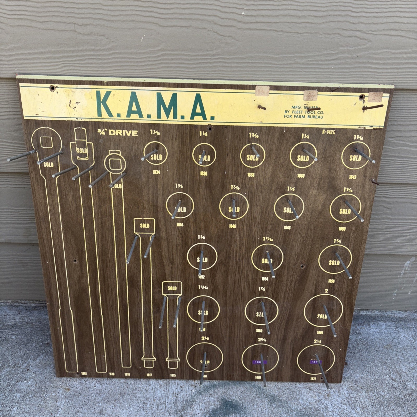 Vintage-K.A.M.A-MFG/USA-Display Board-No.K142R-R-23.5” Wide x 23.5” Tall-Used