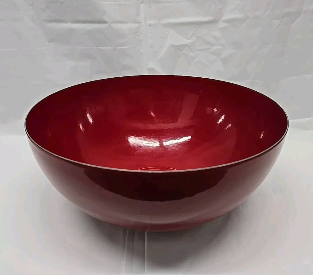 Mid Century Finnish Enamel Bowl by Kaj Franck for Finel 1960s Dark Red 9×4 Inch Mid Century Finnish Enamel Bowl by Kaj Franck for Finel 1960s Dark Red 9×4 Inch