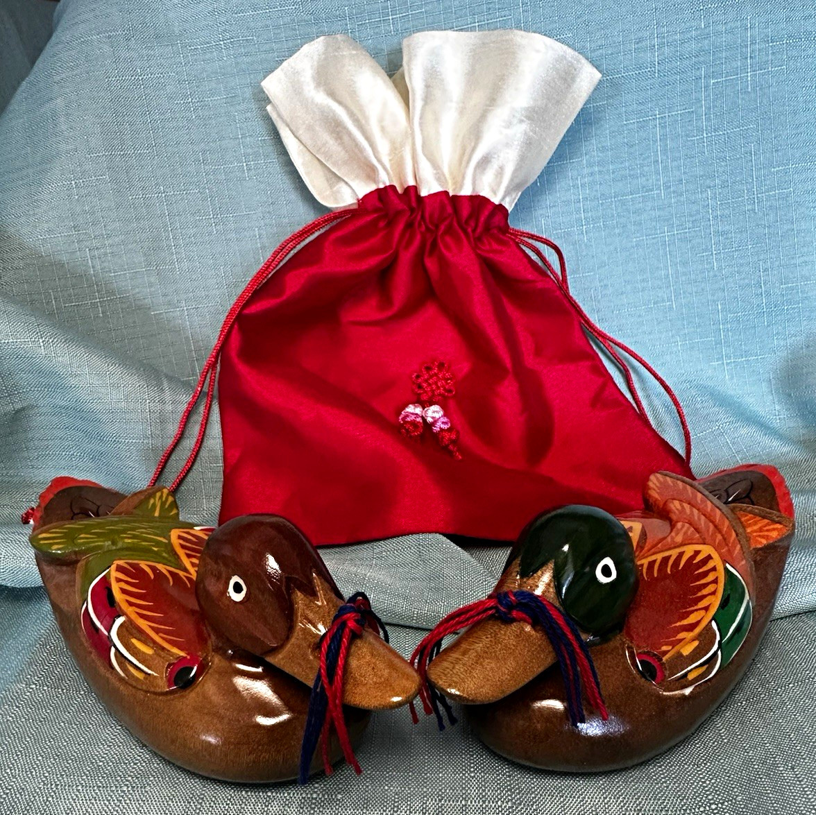 Beautiful Vintage Korean Wedding Ducks Pair Hand Painted Wood Kireogi Box & Bag Beautiful Vintage Korean Wedding Ducks Pair Hand Painted Wood Kireogi Box & Bag