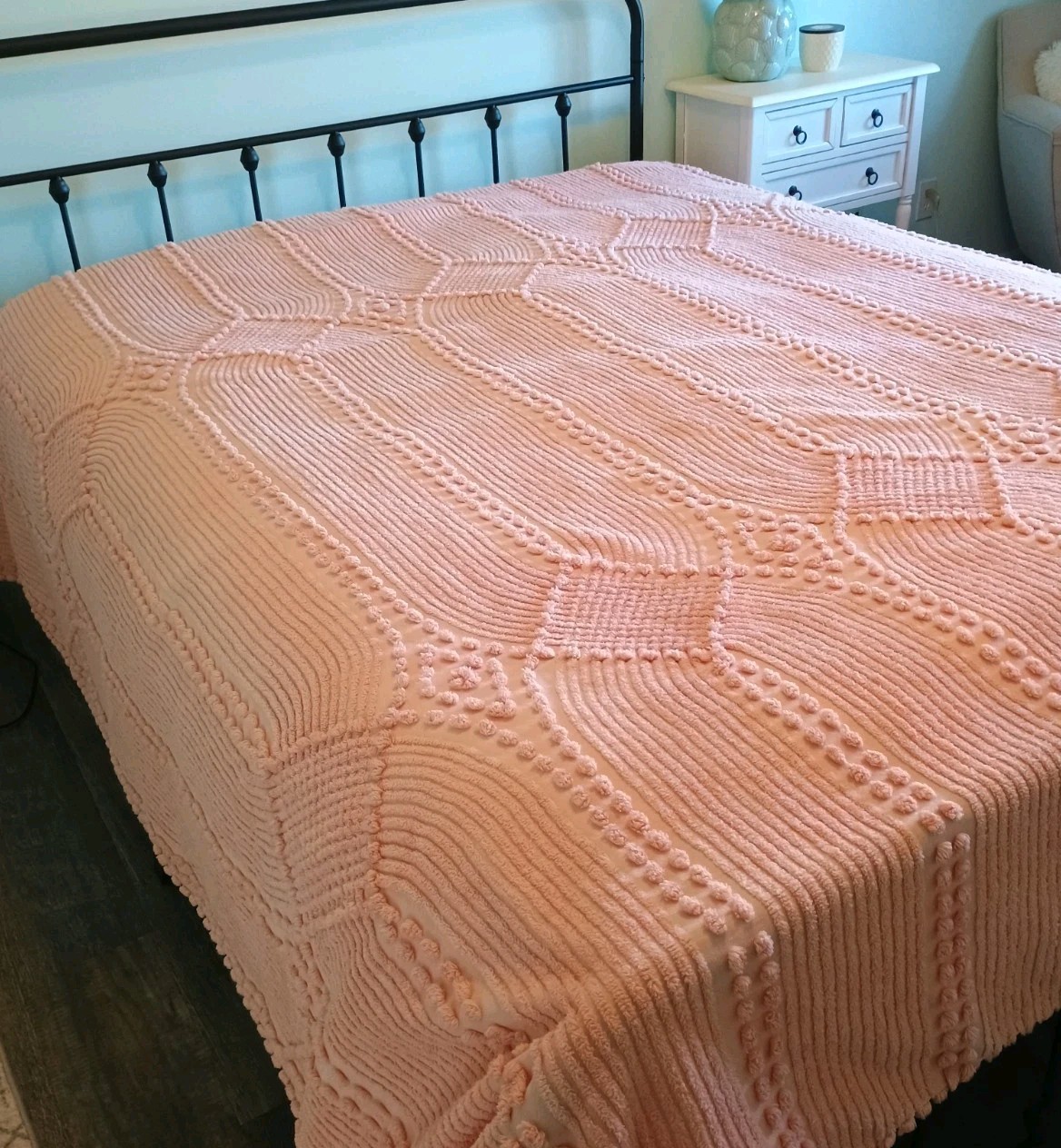 Pink Peach Chenille Bedspread Queen Raised Tufted Geometric Cottagecore Pink Peach Chenille Bedspread Queen Raised Tufted Geometric Cottagecore