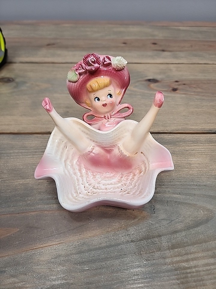 Whoopsie Daisy Bloomer Girl Pink 1940's Trinket Dish/Ashtray Damaged 