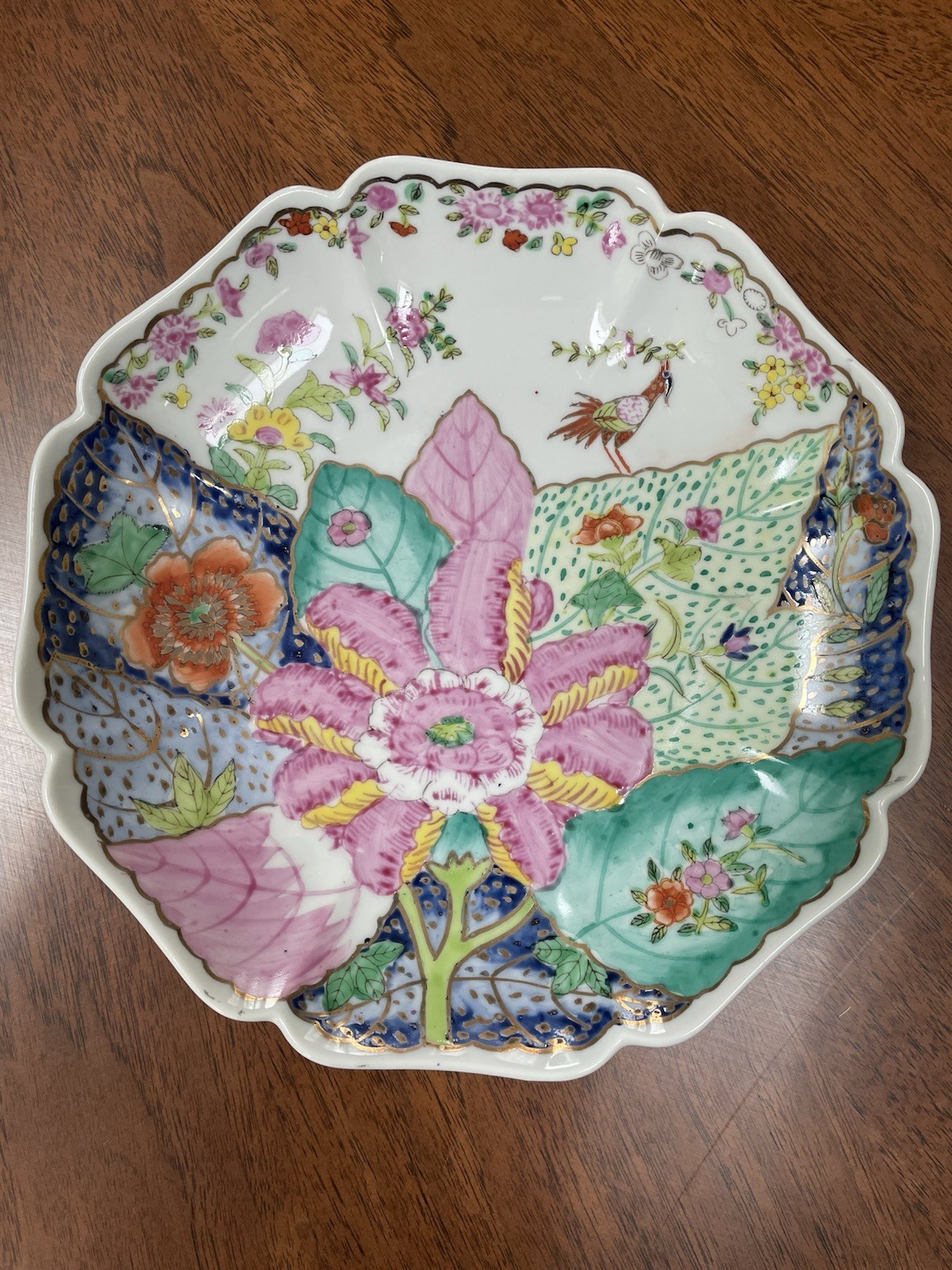 Vintage Chinese Hand Painted Tobacco Leaf porcelain Plate flower shape