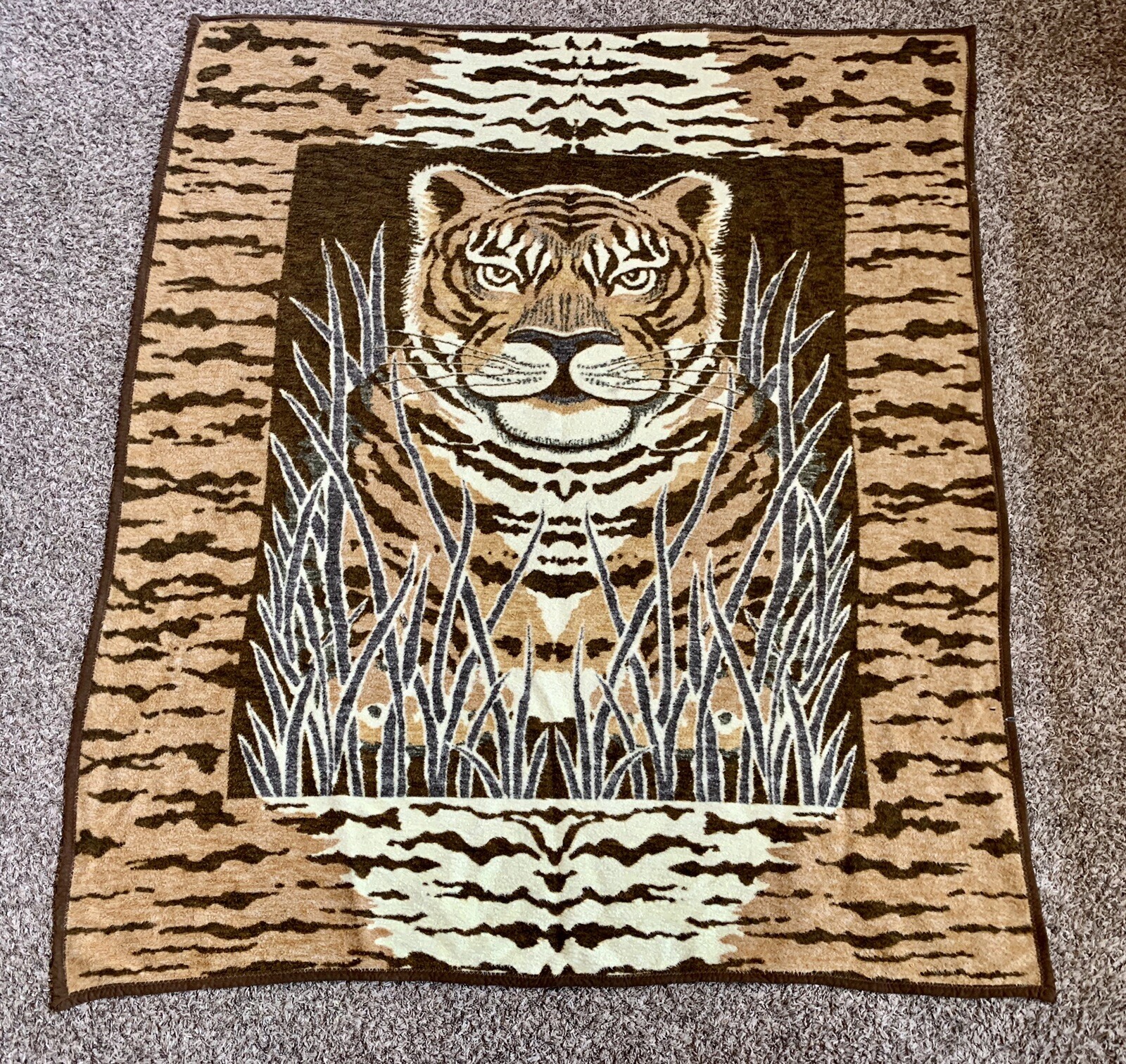 Vintage Chatham North Star Tiger Jungle Safari REVERSIBLE Blanket 62”x75” HTF Vintage Chatham North Star Tiger Jungle Safari REVERSIBLE Blanket 62”x75” HTF