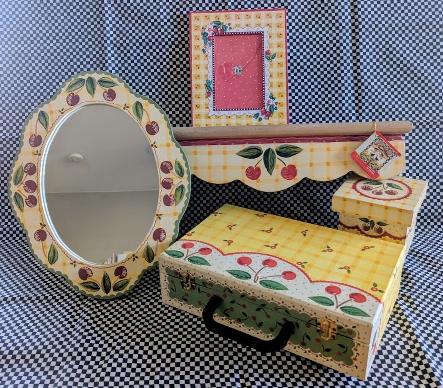 FIVE PIECE MARY ENGELBREIT CHERRIES JUBILEE LOT