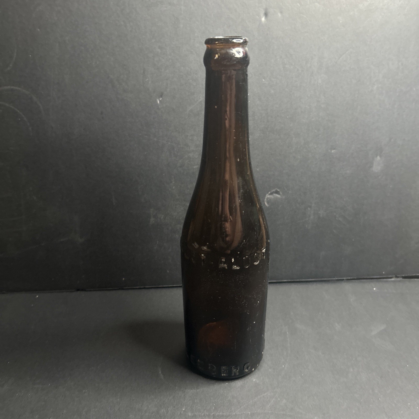 Belgian Brouwerij Zeeberg (Zeeberg Brewery) Amber Beer Bottle