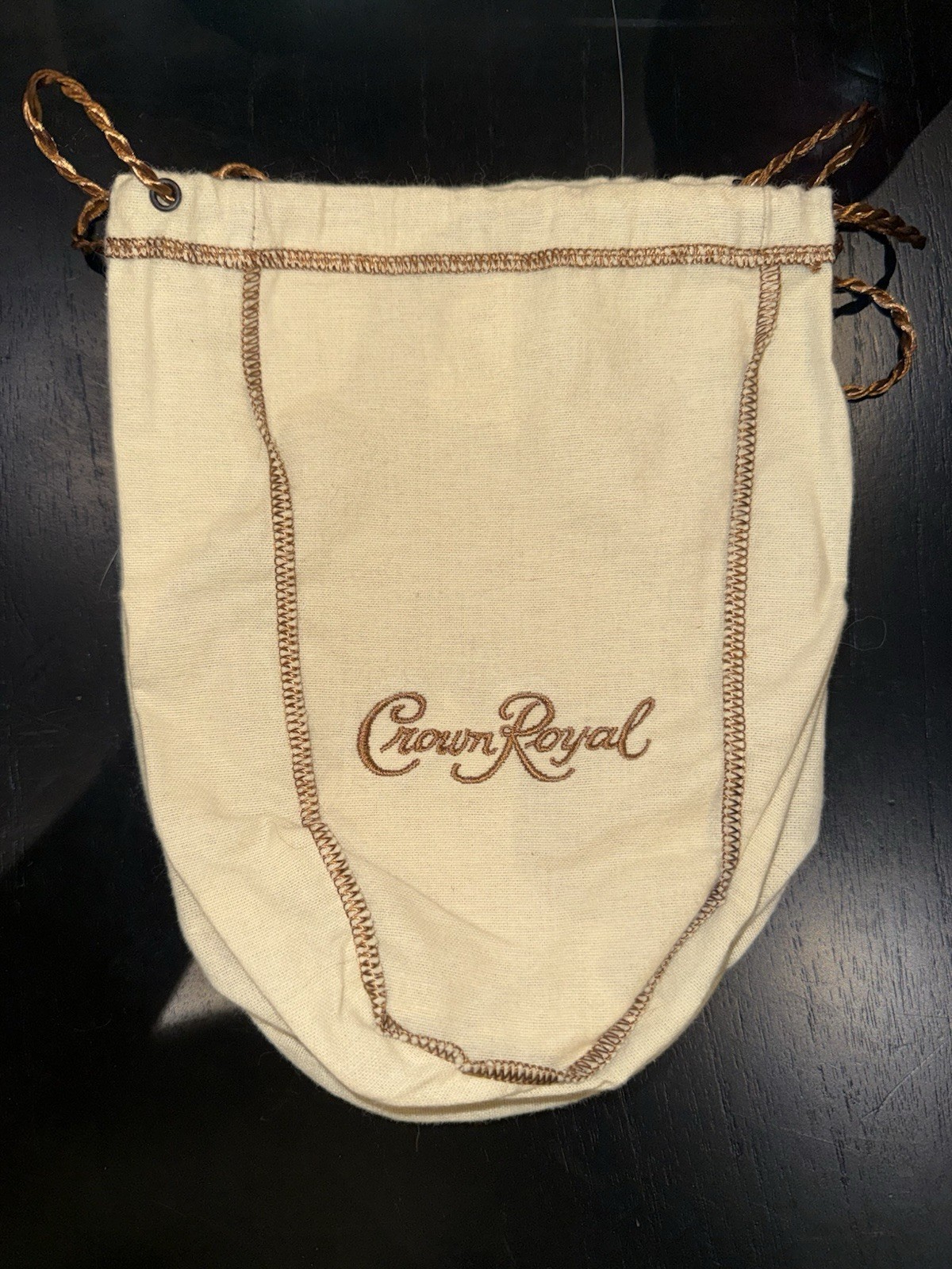 4-Count Crown Royal Bourbon Mash Limited Edition Blenders Mash Bag Cream/Brown 4-Count Crown Royal Bourbon Mash Limited Edition Blenders Mash Bag Cream/Brown