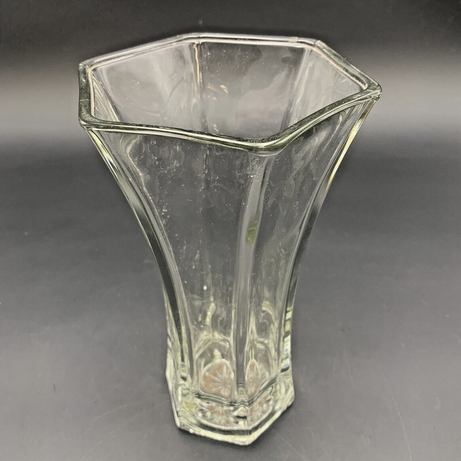 Fine Hoosier Hexagon Glass Vase 4040 9\