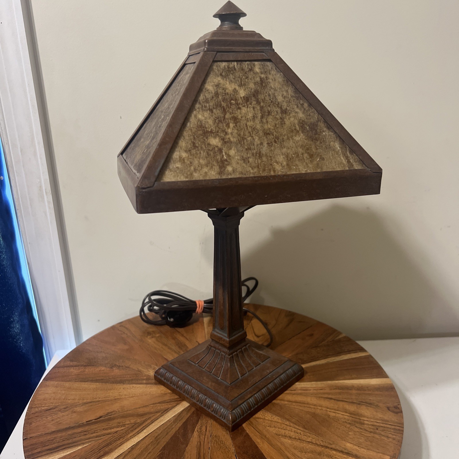 Vintage ARTS & CRAFTS Mission Oak Table Desk Lamp Mica Shade
