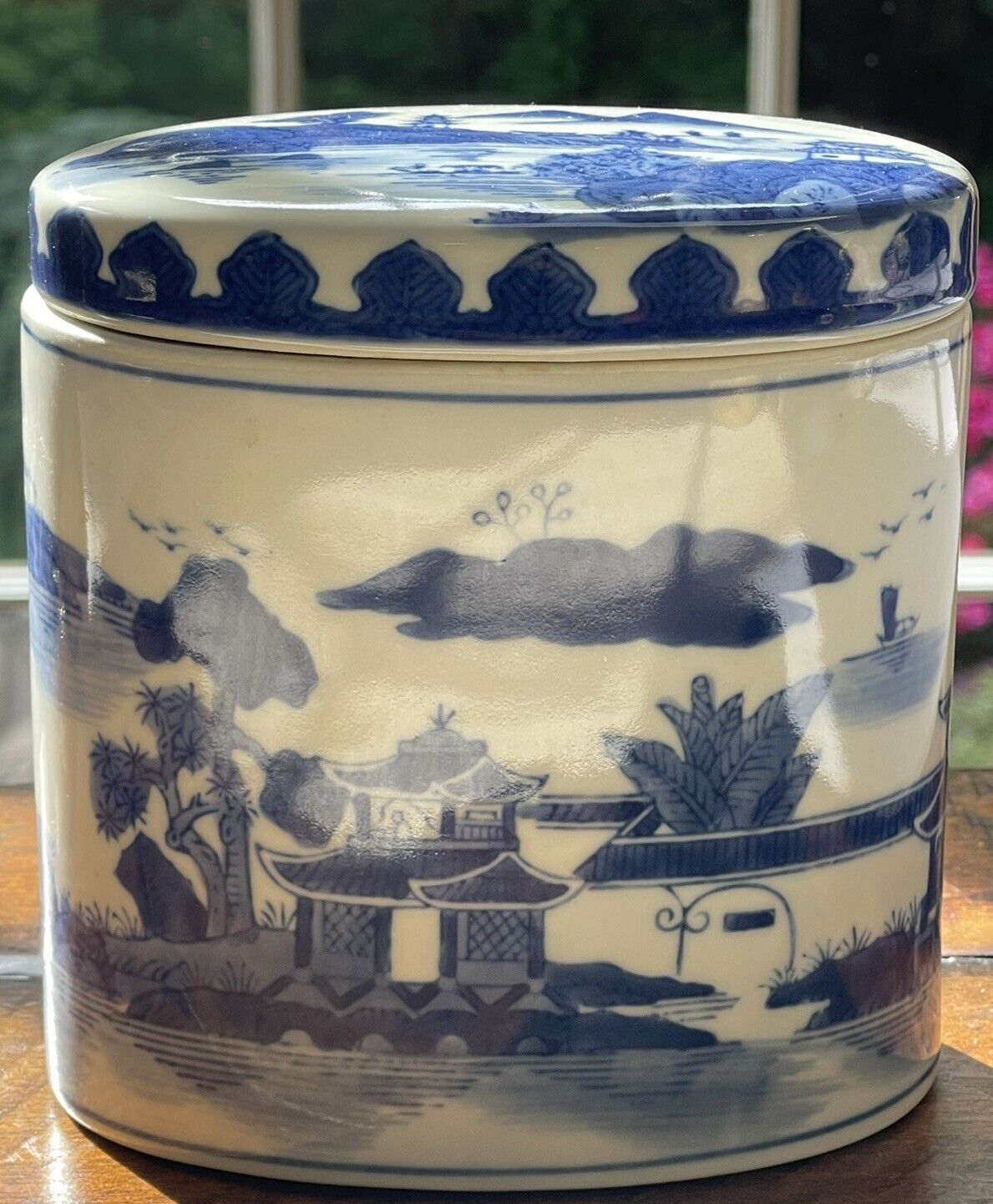 VTG Bombay Chinese Blue White Oval Canister Storage Jar Box Landscape Scene Lid