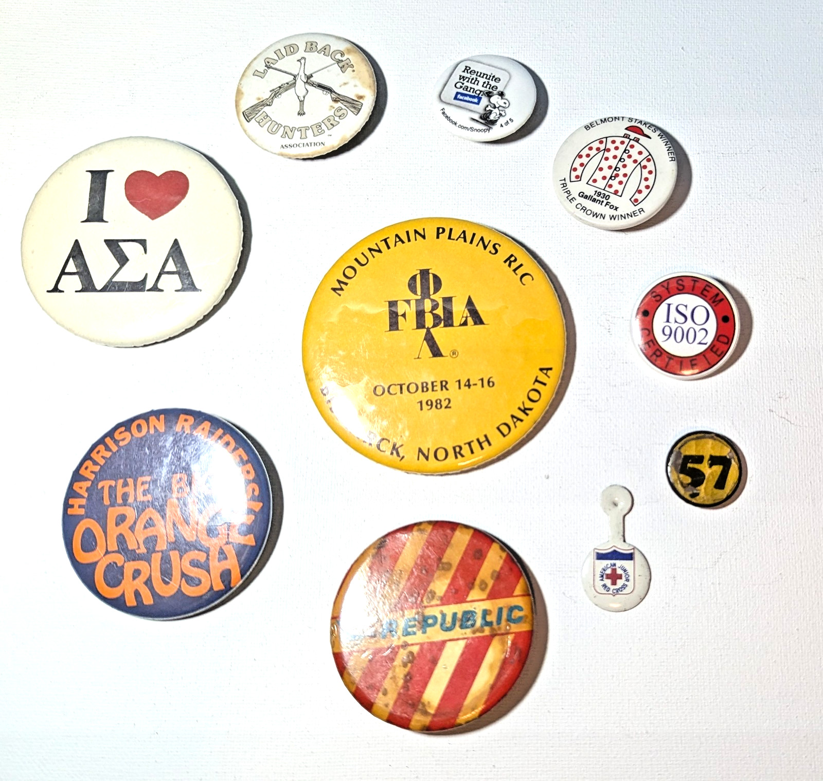 VTG Mixed Old Button Badges Pins Lot Red Cross FBLA ISO FBLA SNOOPY FACEBOOK