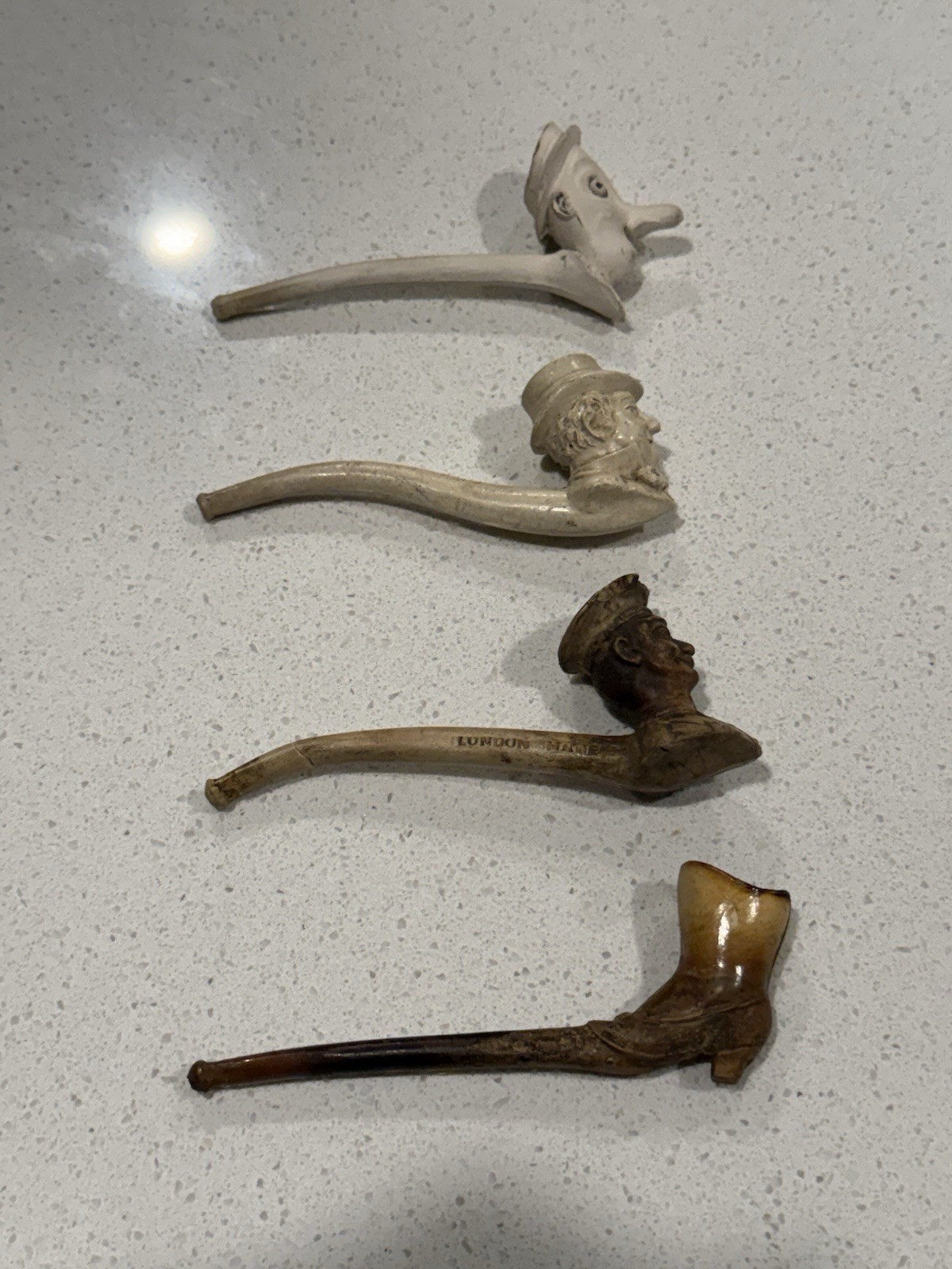 Vintage Clay Smoking pipes Set 4