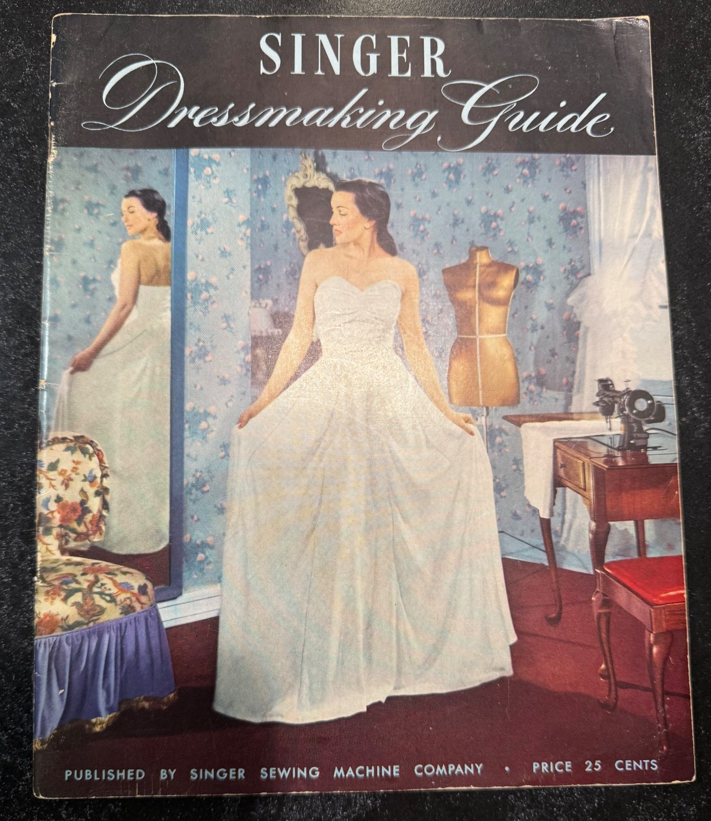 Vintage 1947 Singer Dressmaking Guide Sewing Instruction Booklet Illustrated