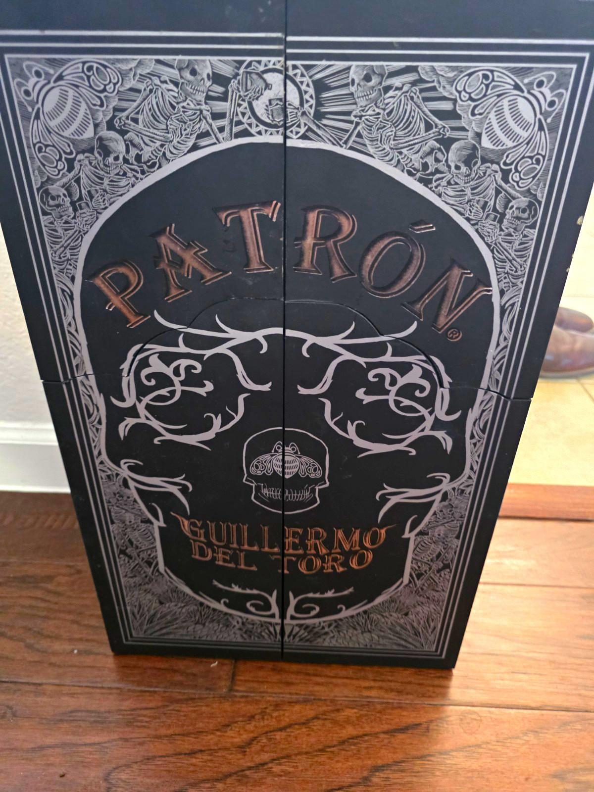 Patrón Guillermo Del Toro Collectible Display Box Set with Skull Decanter
