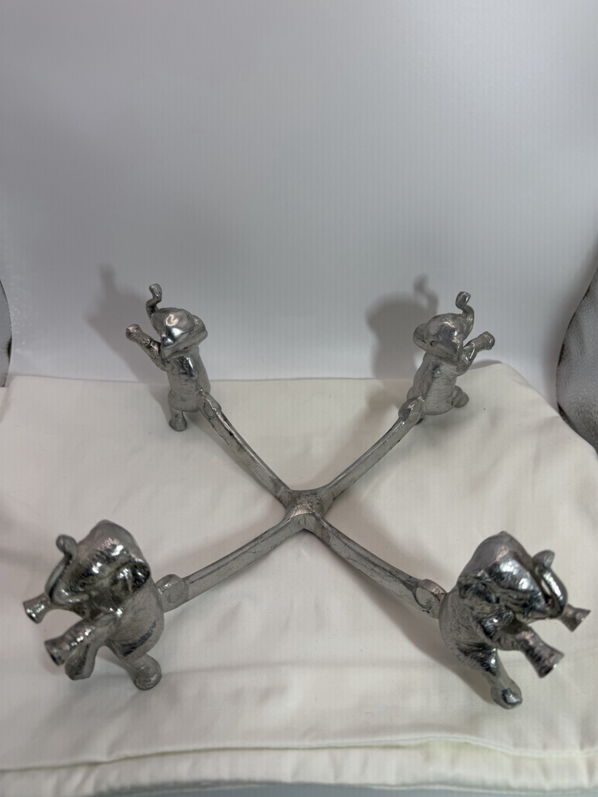 Vintage Arthur Court 1986 Elephant Stand Holder Aluminum Bowl Holder