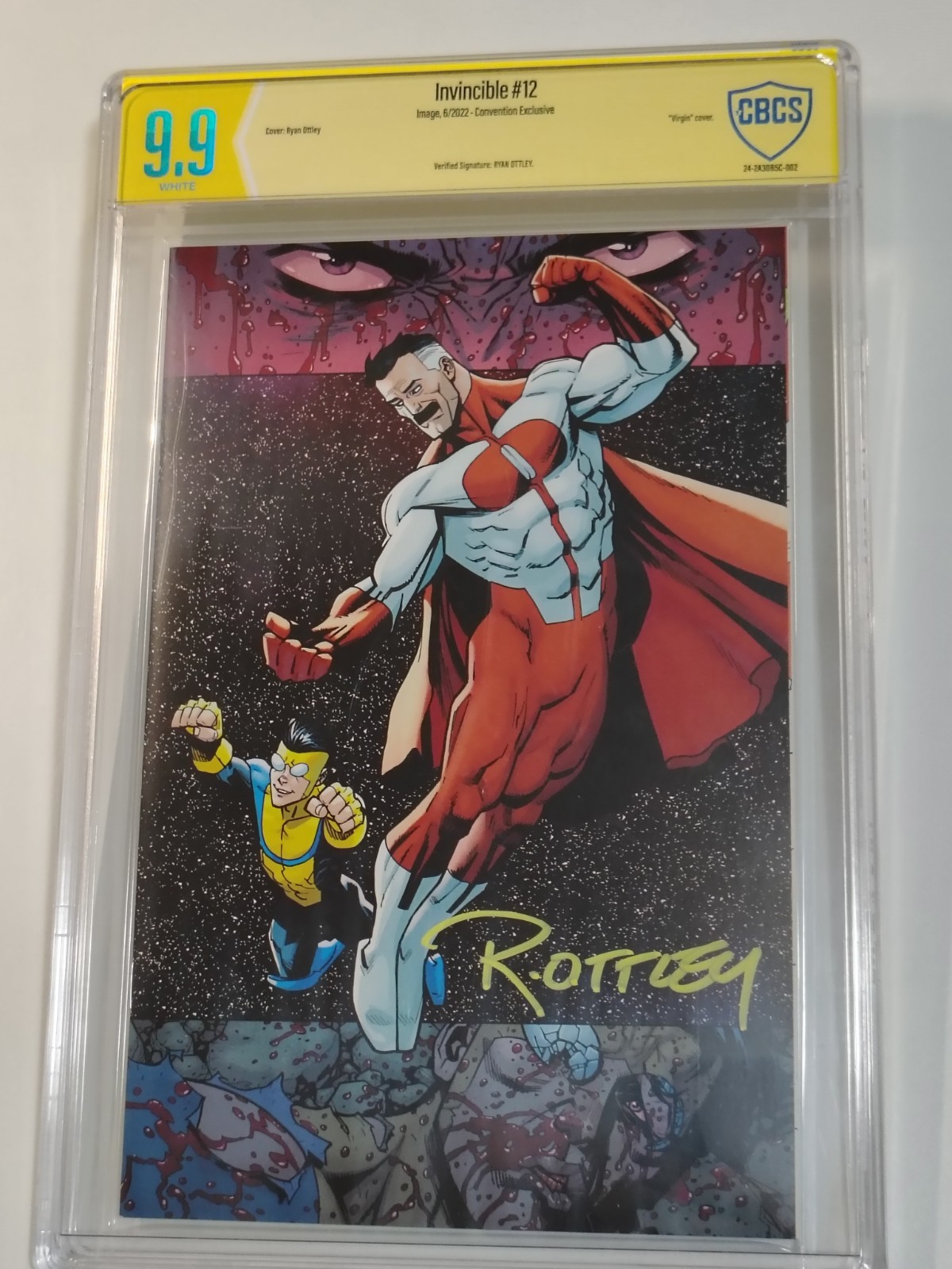 INVINCIBLE #12 CBCS not CGC 9.9 SIGNED Ottley SDCC VIRGIN