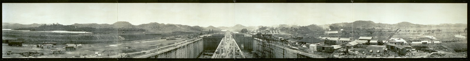Photo:Panama Panama Canal Miraflores Locks 1914 panoramic construction