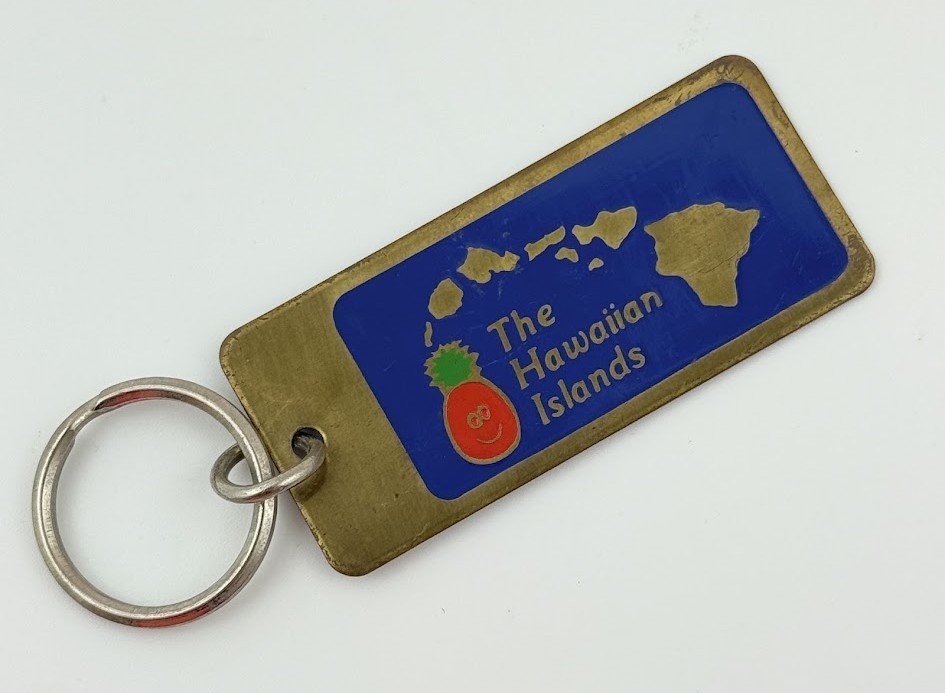 Vintage 1980 Crestline Hawaii Keychain Pineapple Key Ring Brass Map Souvenir