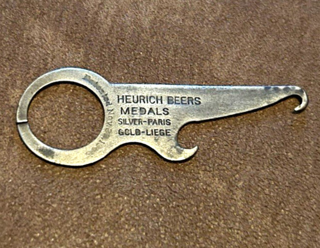 VTG Small Heurich Beer Bottle Opener Key To Maerzen Senate