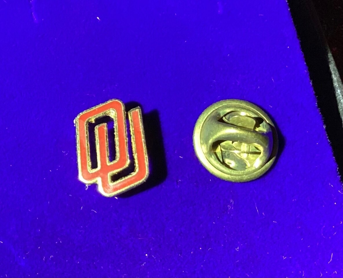 Boomer Sooner OU College University tie pin vintage collection memorabilia