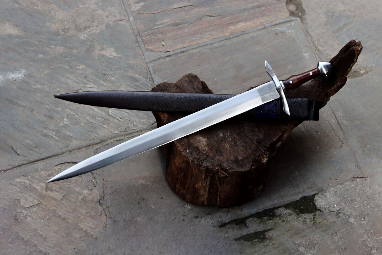 25 inches Blades Lord of Blades Viking Sword || Carbon steel-Handmade Sword