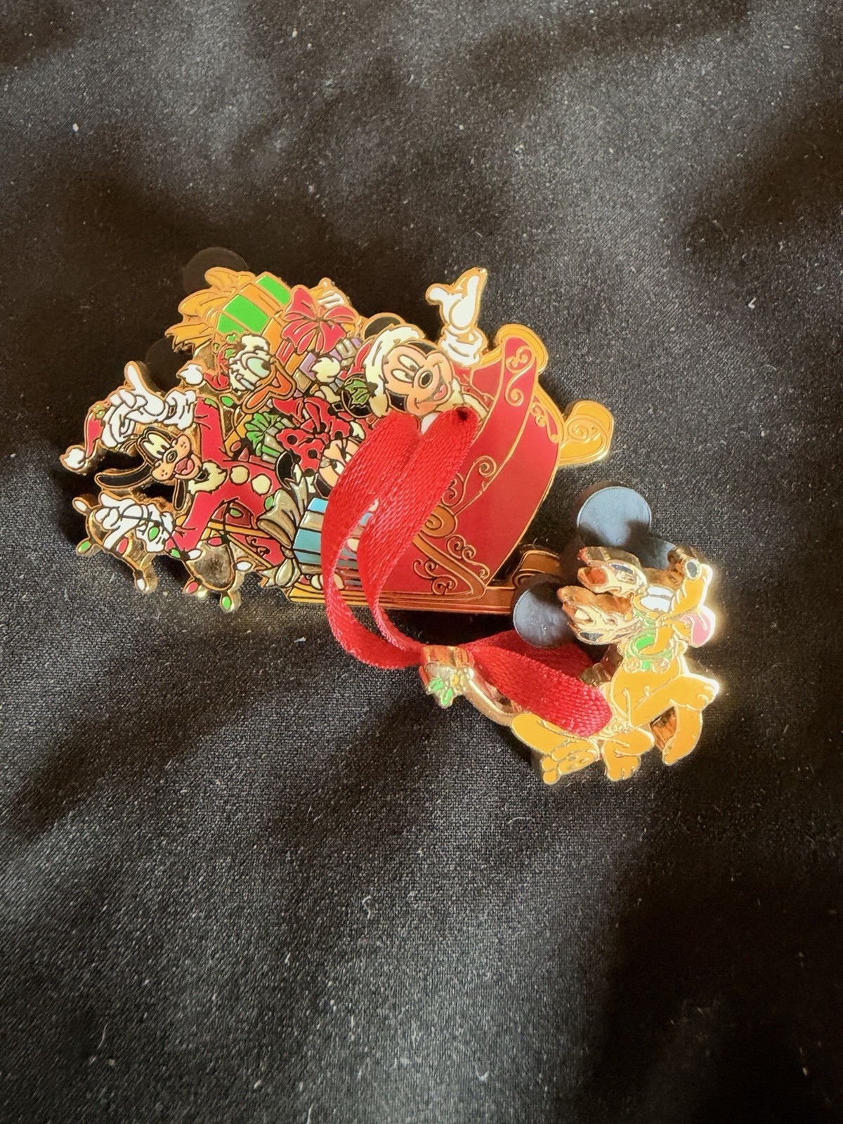 Disneyland Christmas 2011 Mickey and Friends Sleigh Ride Pin