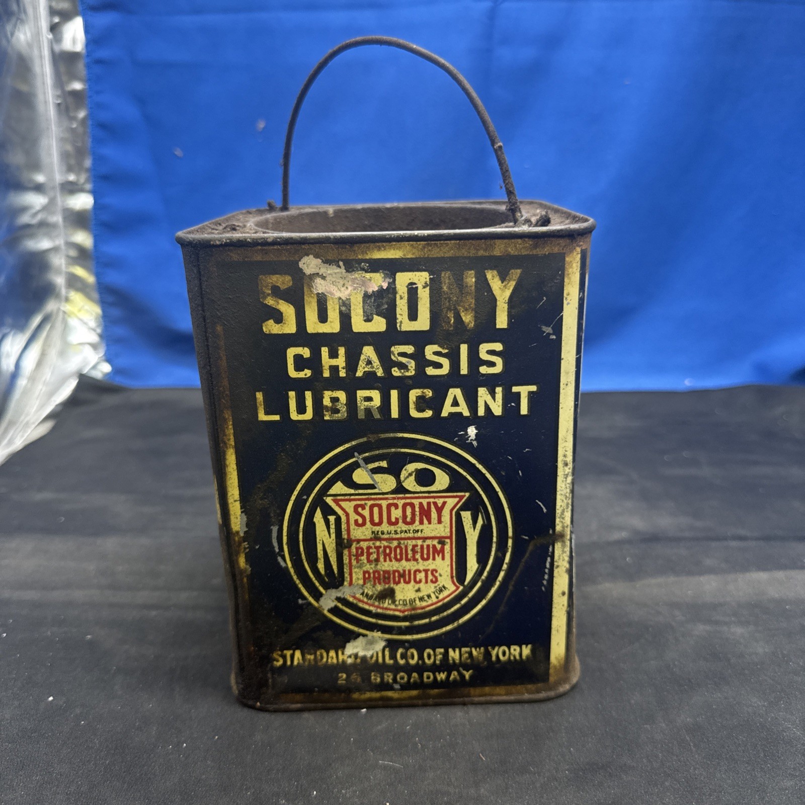 VINTAGE SOCONY CHASSIS LUBRICANT 5 POUND CAN WITH HANDLE Empty A4C