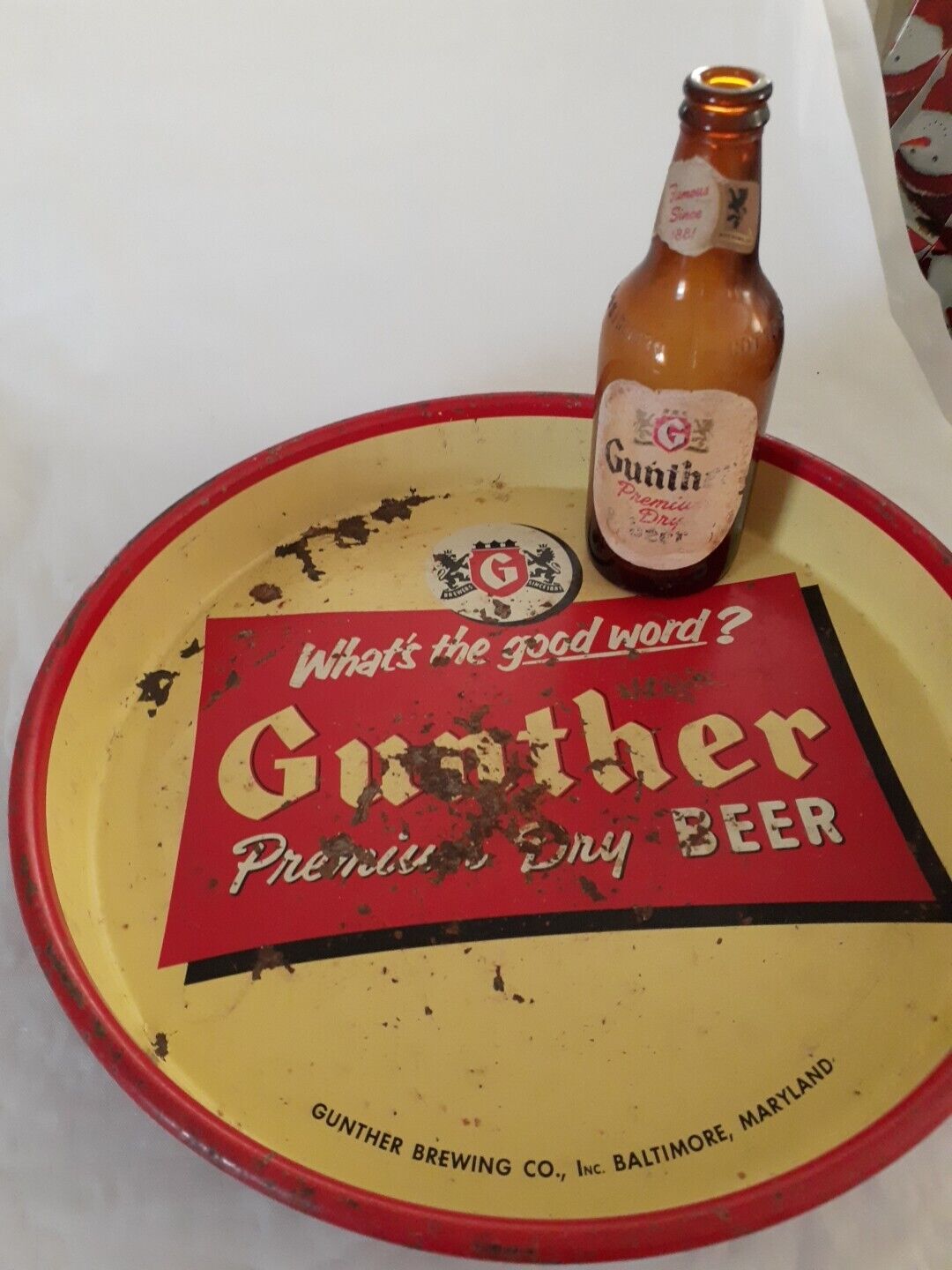 Gunther Premium Dry Beer  Tray W/ Gunther Bottle..vintage 1930\'s 