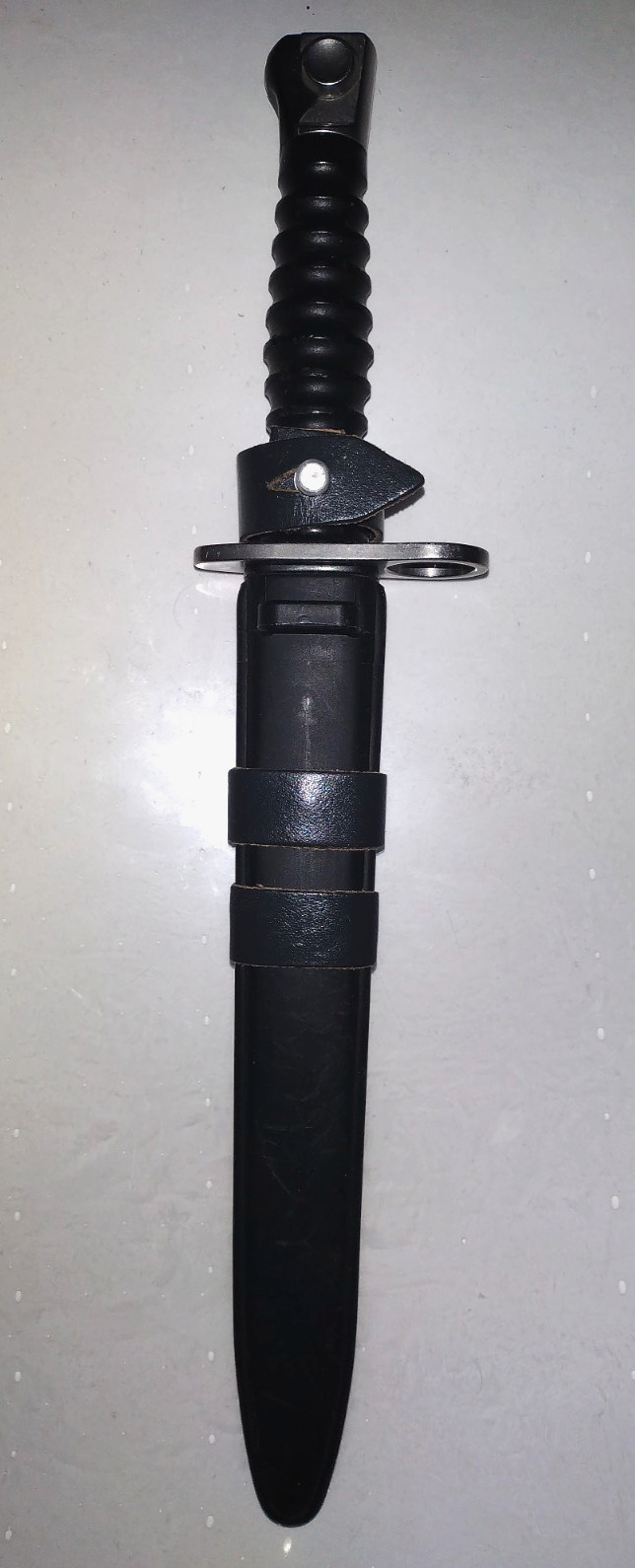 Swiss M1957 Bayonet w/ Scabbard & Leather Frog Switzerland PE57