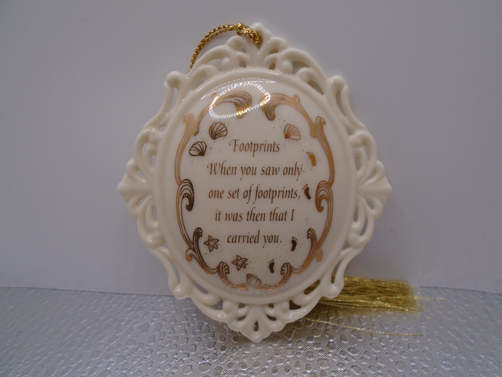 VINTAGE 1998 LENOX FOOTPRINT SCROLL OVAL 3.25\