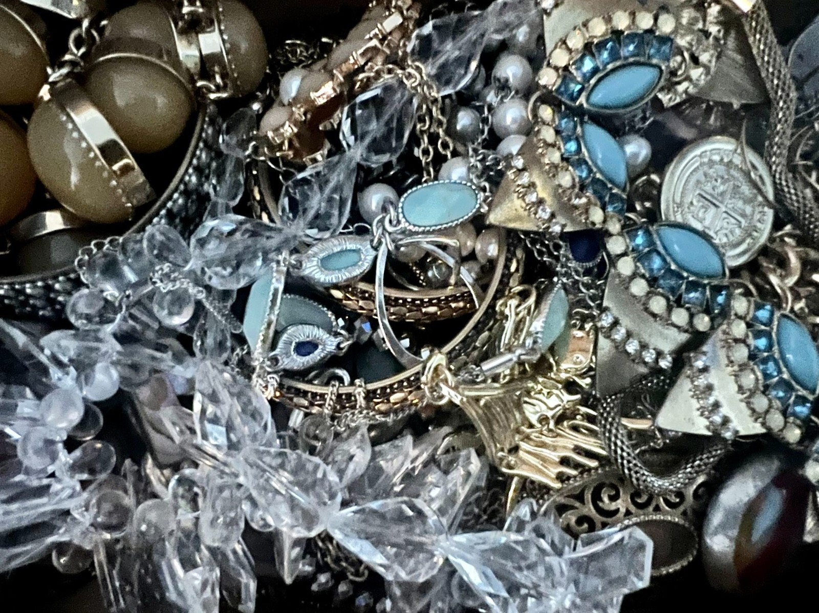 Jewelry 1 LB WEARABLE Bulk Lot Estate Vintage to Modern Costume- LOOK #LK781