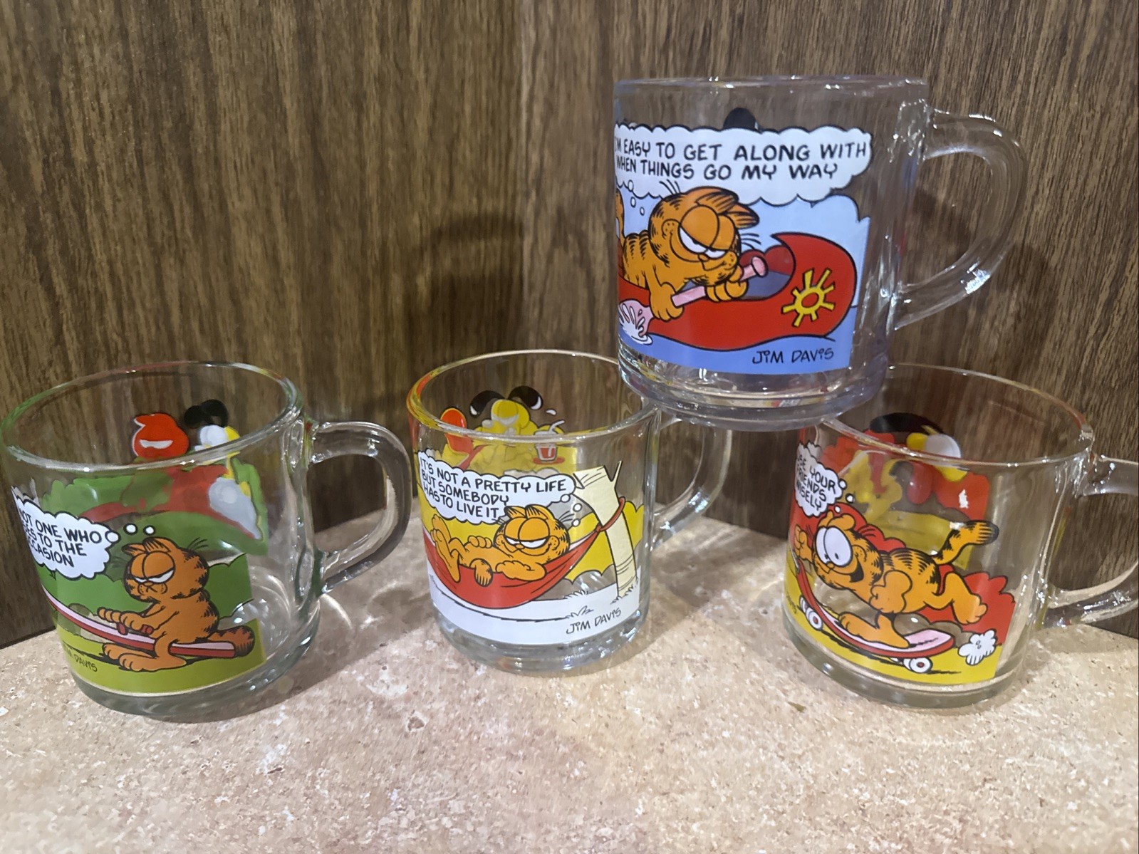 Pristine - Vintage 1978 Garfield glass mug set from a McDonald\'s