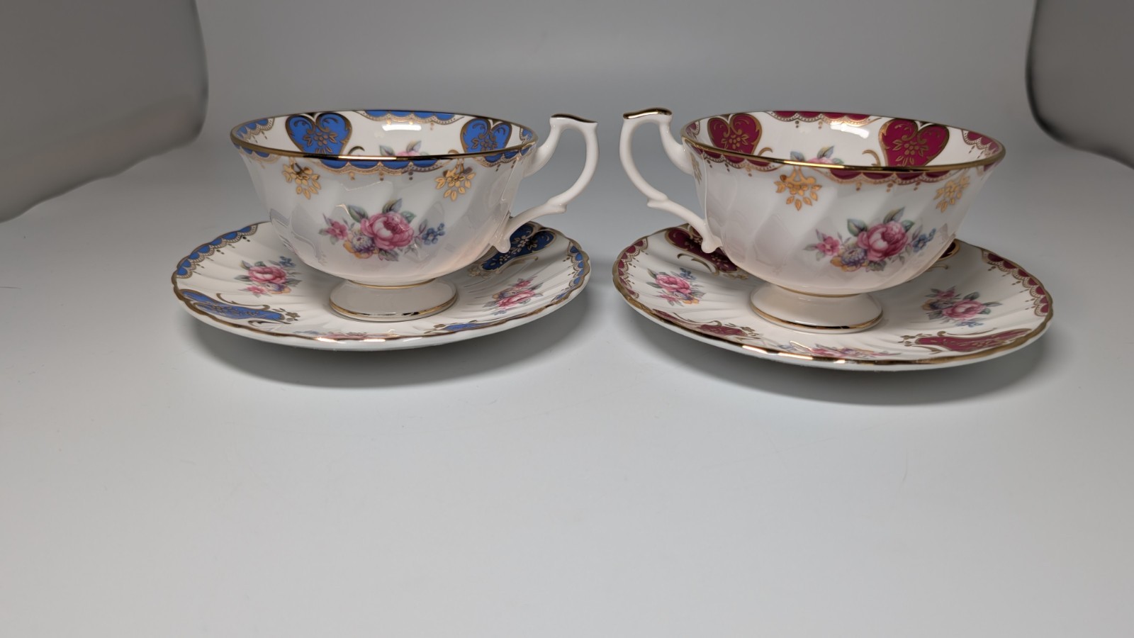 Lot of 2 teacups and 2 saucers of Lady Elizabeth Hudson & Middleton Ltd 1980's