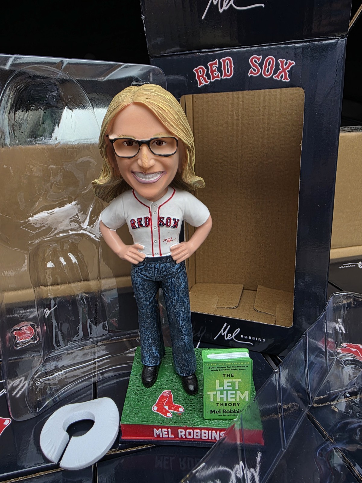 Mel Robbins Boston Red Sox Bobblehead Let Them 8/21 FENWAY PARK 2026 SGA In Hand