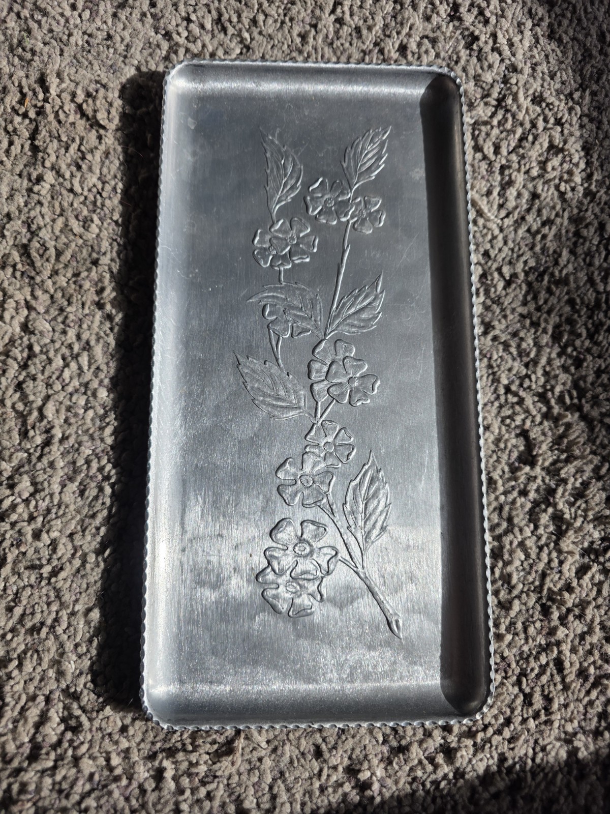Aluminum Hand-wrought tray VTG embossed floral design dogwood flowers  1950s ￼