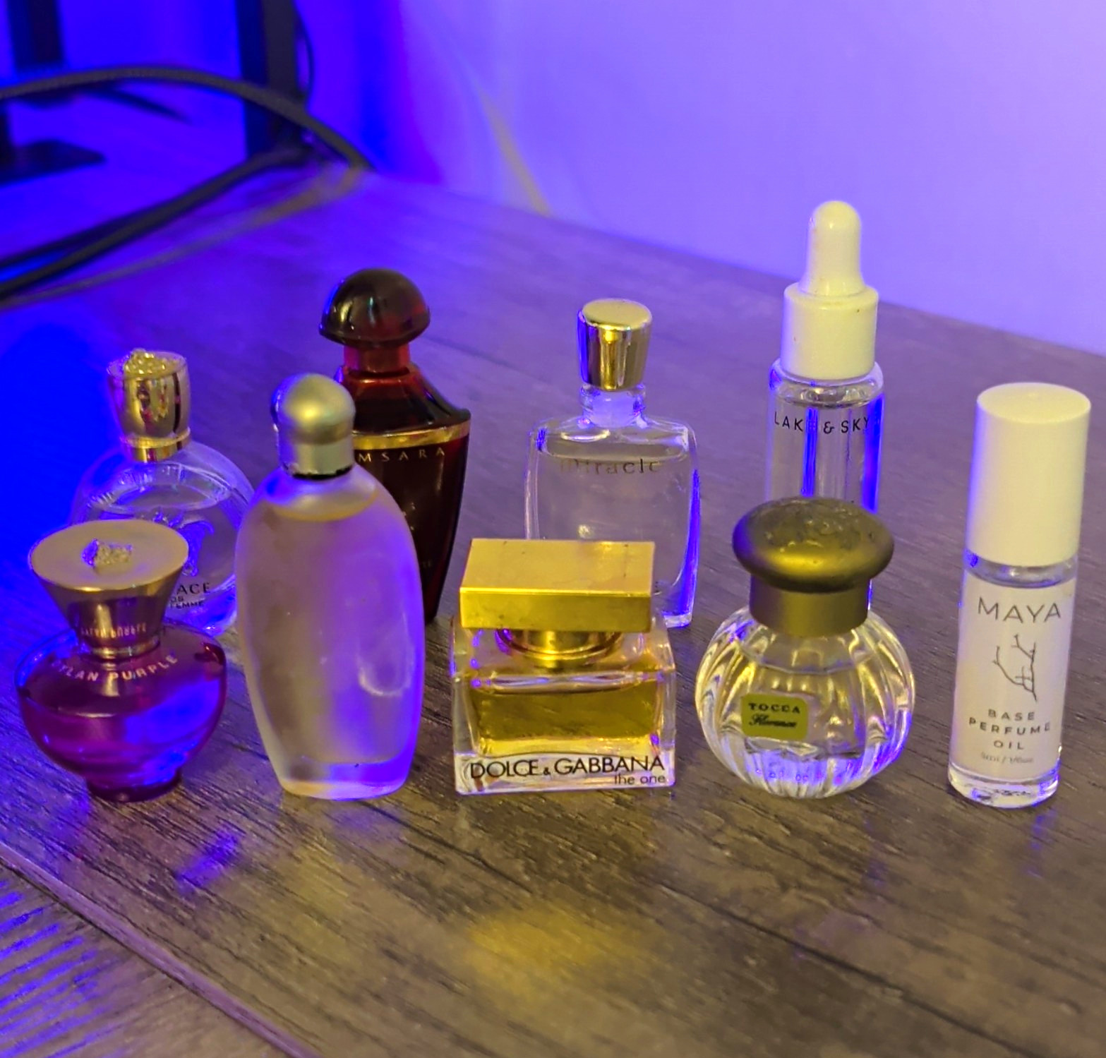 Versace Guerlain Lancôme Dolce & Gabbana TOCCA Lake & Skye Mini Lot Versace Guerlain Lancôme Dolce & Gabbana TOCCA Lake & Skye Mini Lot