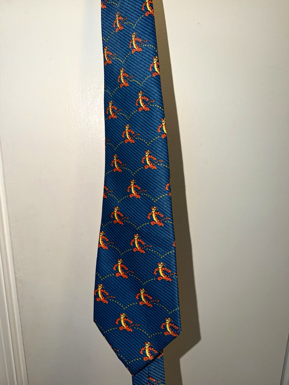 Exquisite Apparel Disney Winnie the Pooh Tigger Blue Neck Tie Adult Men