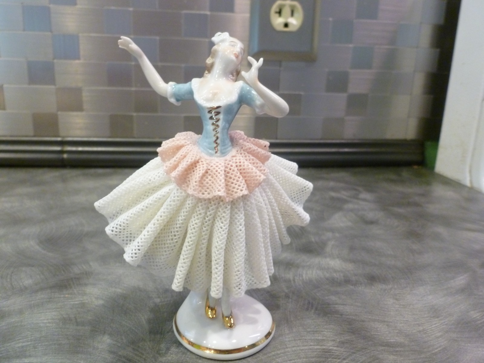 Pristine Unterweissbach Porcelain Lace Ballerina Figurine8769 Original Box Label Pristine Unterweissbach Porcelain Lace Ballerina Figurine8769 Original Box Label