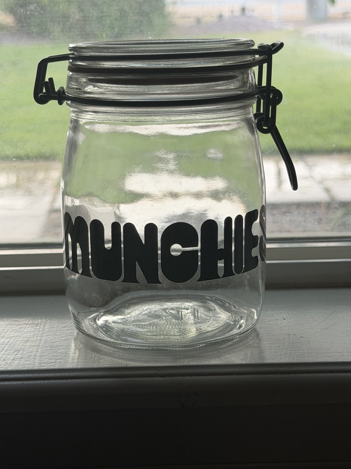 Vintage Triomphe MUNCHIES Glass Canister Jar 3/4 Liter Clamp Lid 1970s