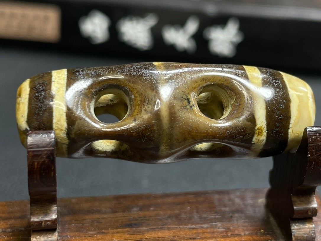 Old Tibetan Nepalese Himalayan Ancient 8 eye Old Dzi Talisman Beads Amulet 八眼天珠