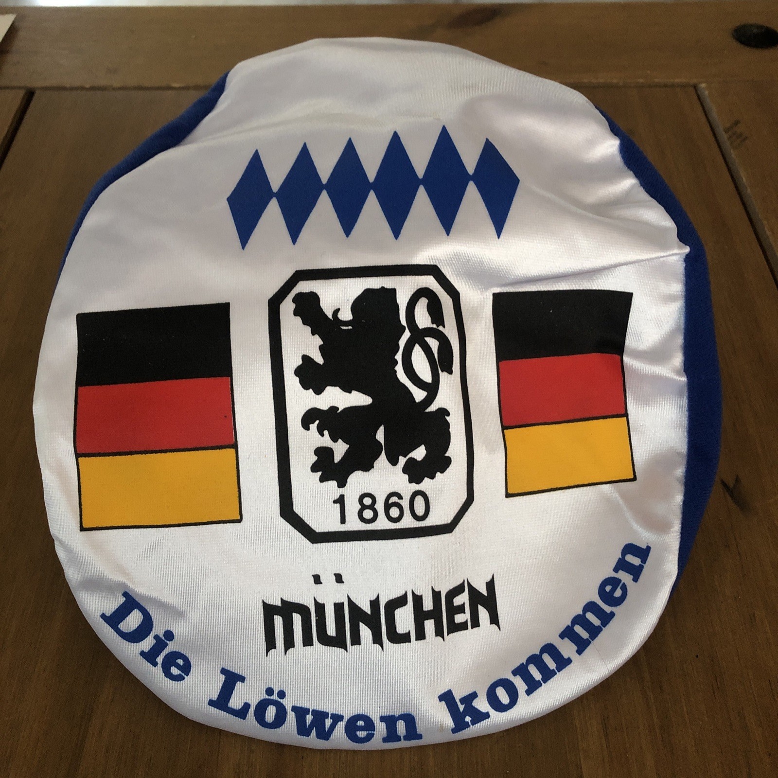 tsv 1860 munich slider hat old & rare 🔵⚪️🦁⚪️🔵