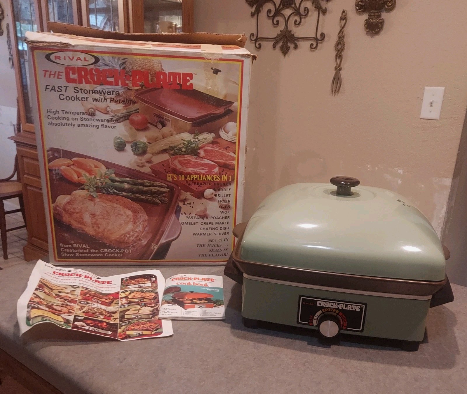 Vintage Rival Crock-Plate Model J-3900 Avocado Green 1970s IN BOX - Tested Works