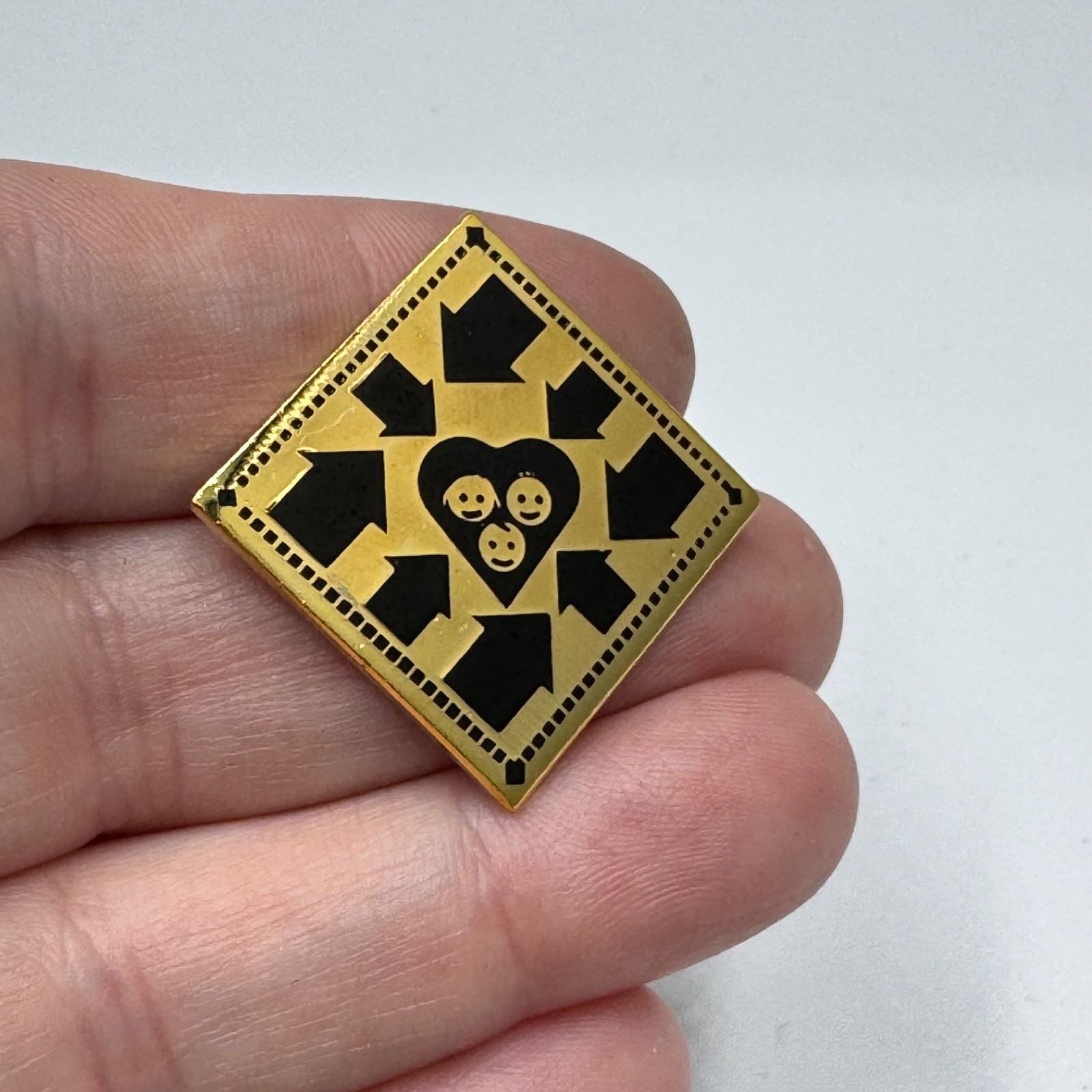 Vintage Gold Tone Children in Heart with Black Arrows Childcare Teaching