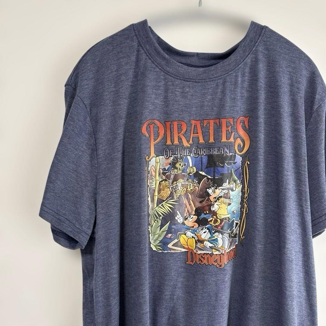 Vintage Disney Pirates of the Caribbean Navy Graphic TShirt