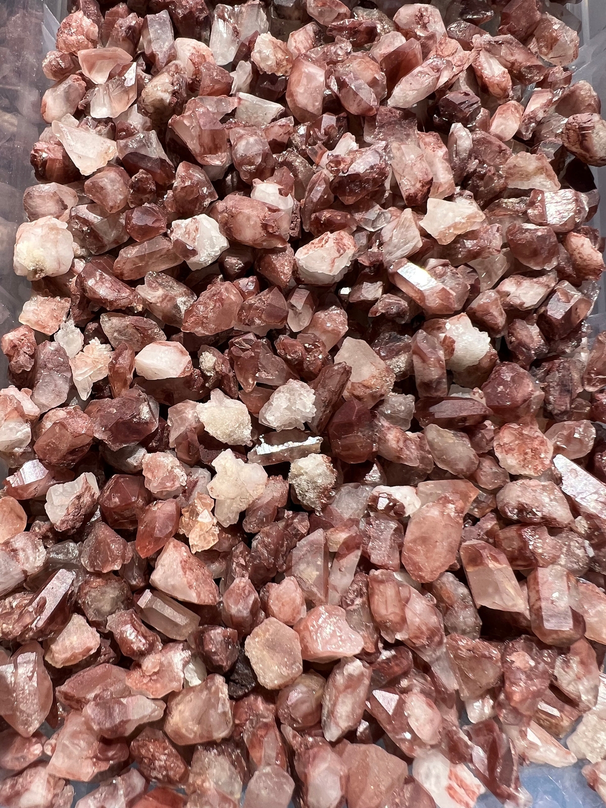 Raw Lithium Quartz Crystal, Natural Lithium Quartz from Minas Gerais, Brazil Raw Lithium Quartz Crystal, Natural Lithium Quartz from Minas Gerais, Brazil