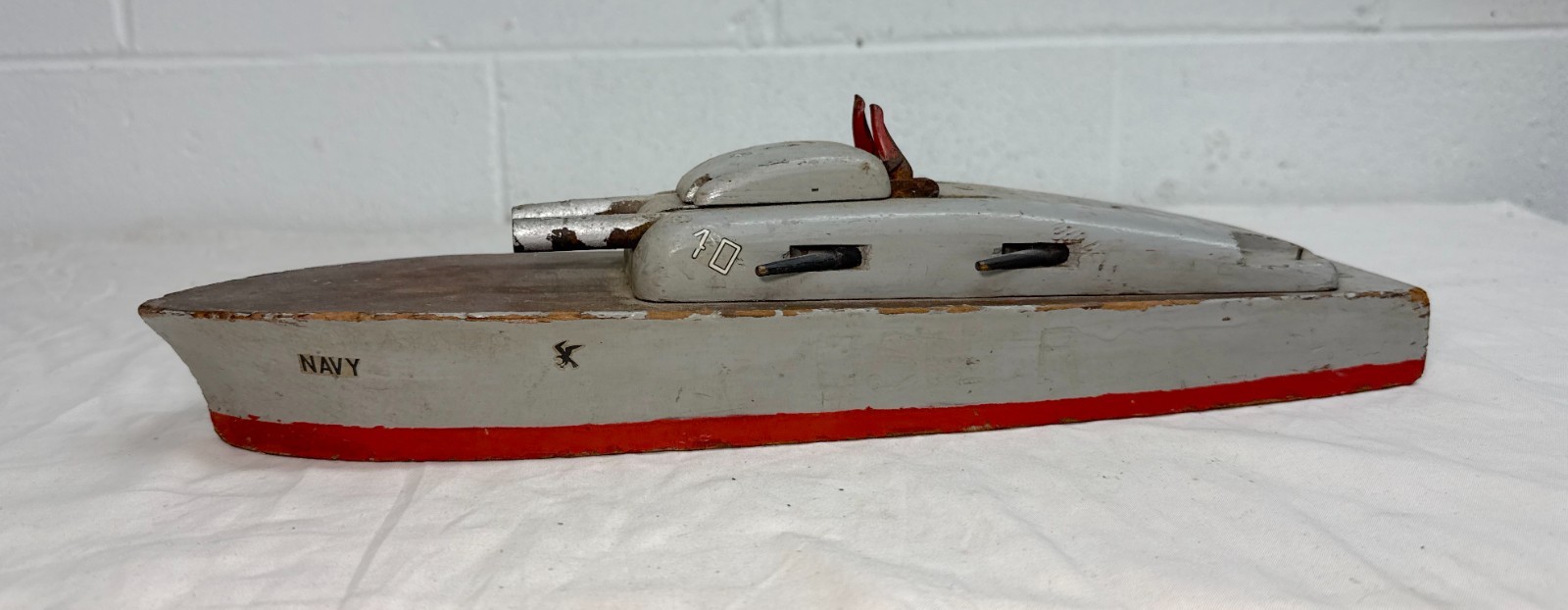 Vintage 1940s handmade wood Keystone Manufacturing Company USN battleship model Vintage 1940s handmade wood Keystone Manufacturing Company USN battleship model